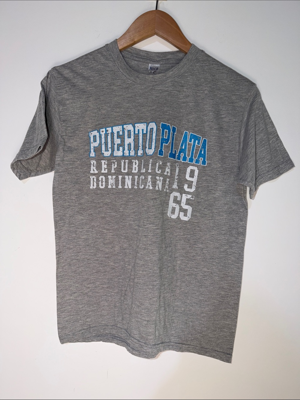 Puerto Plata Graphic T-Shirt - Gray unisex size small